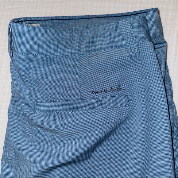 Travis Mathew Size 34 Golf Shorts - Picture 3 of 3